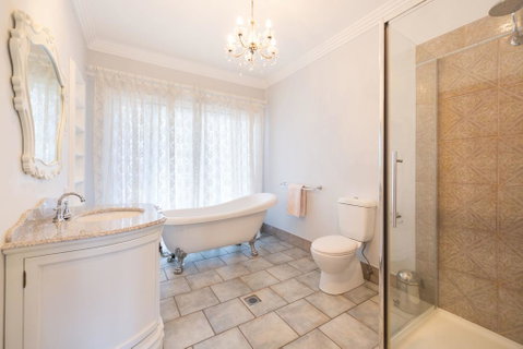 Gorgeous Alma St Villa - Maitland Accommodation 3
