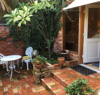 Gorgeous studio 2 minutes from the heart of Subiaco - Maitland Accommodation