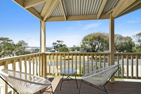 Great Ocean Retreat 36 - Maitland Accommodation 2