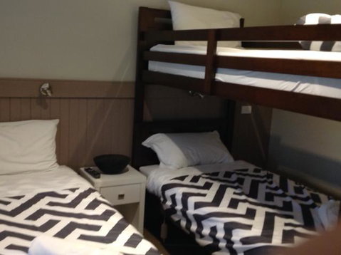 Grevillea Gardens Apartment 3 - Maitland Accommodation 3