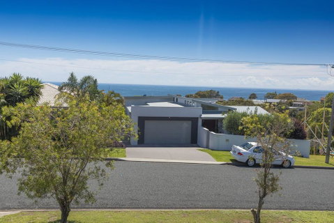 HAMPTONS - Maitland Accommodation 1