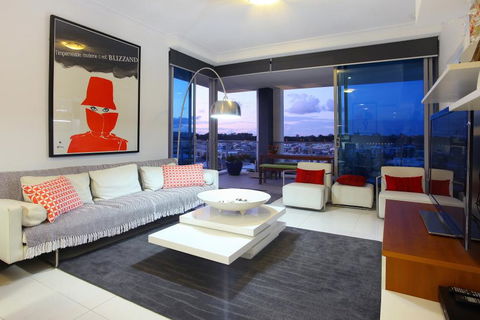 Harbour Quays - Maitland Accommodation 1