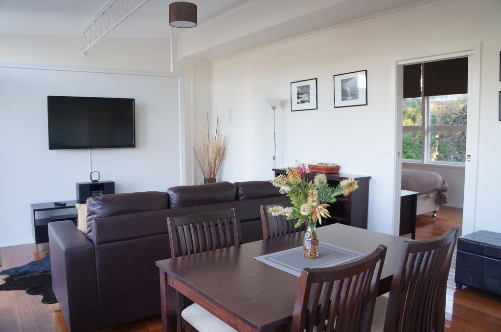 Warrong VIC Maitland Accommodation