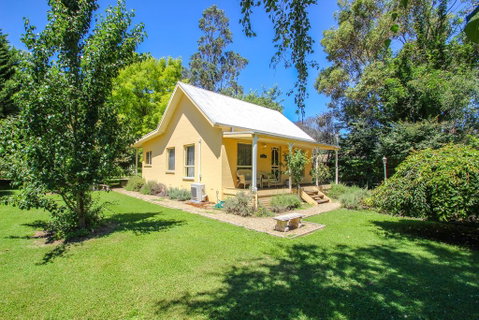 Harrietville Cottage - Maitland Accommodation 0