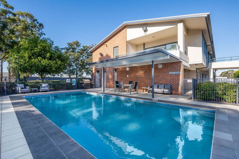 Hawkesbury Race Club Motel - Maitland Accommodation 1