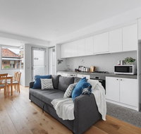 Heart of Windsor Apartment by Ready Set Host - Maitland Accommodation