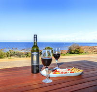 High Tide - Wallaroo Beachfront Property - Pet-Friendly - Maitland Accommodation