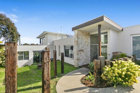 Highlander Haven 15 - Maitland Accommodation 0