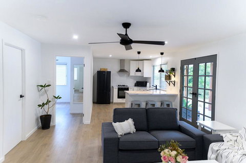 Hinterland Boutique Cottages-Fig Tree Cottage - Maitland Accommodation 0