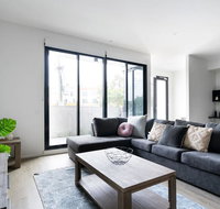 HOLIDAY HOME 3BR TOWNHOUSE with WIFI NEAR HIGHPOINT - Maitland Accommodation