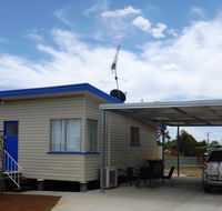 Holiday House Clermont - Maitland Accommodation