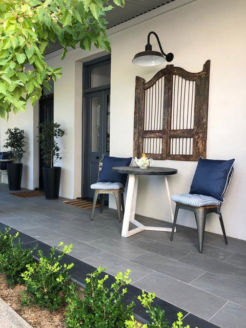 Hollidge House 5 Star Luxury Apartments - Maitland Accommodation 2