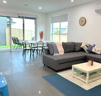 Homely Getaways in New Torquay - Maitland Accommodation
