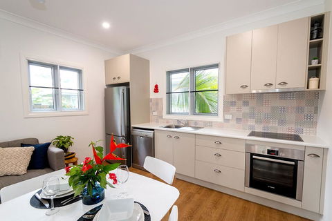 Island Cottages - Maitland Accommodation 0