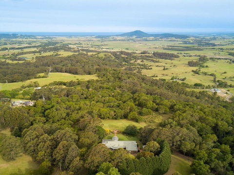 Jaspers Brush - Tranquil Gardens & Stunning Views - Maitland Accommodation 1