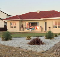 Jewel of the South Beachside Holiday Rental - Maitland Accommodation