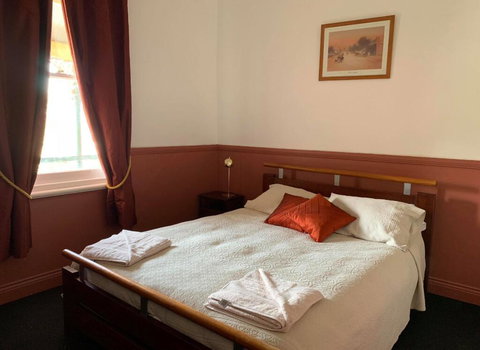 Kellys Top Pub - Maitland Accommodation 1