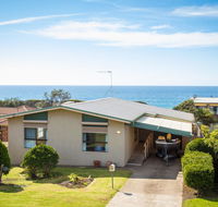 Kianga Parade Beach House - Maitland Accommodation