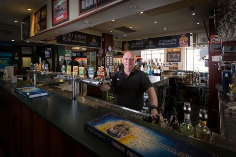 Knickerbocker Hotel - Maitland Accommodation 2