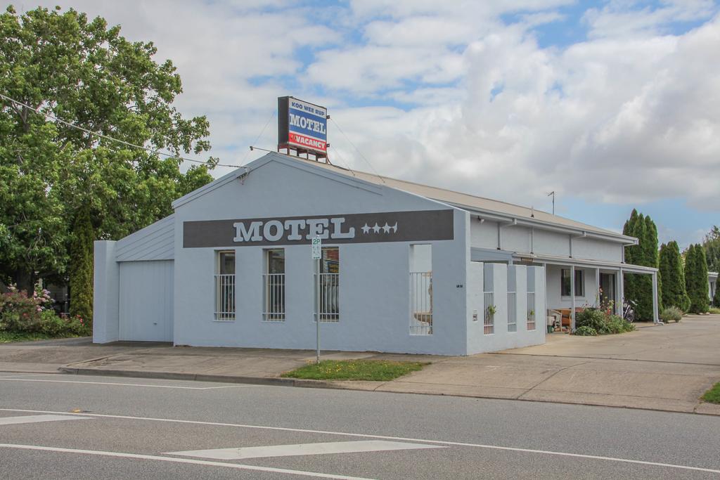 Koo Wee Rup North VIC Maitland Accommodation
