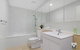 KOZYGURU WOLLI CREEK KOZY 3 BED APT + FREE PARKING NWC009 - thumb 1