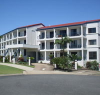 L'Amor Holiday Apartments - Maitland Accommodation