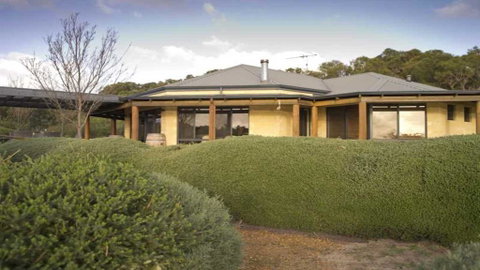 La Collina - Maitland Accommodation 0