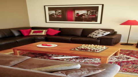 La Collina - Maitland Accommodation 3