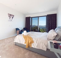 La vie Luxury Bay view - Maitland Accommodation