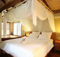 Lake Weyba Cottages Noosa - Maitland Accommodation