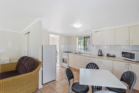 Landsborough Pines Caravan Park - Maitland Accommodation 1