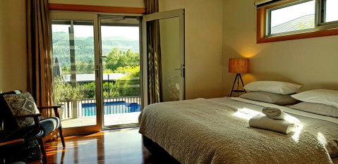 Leader Reef Luxury Accommodation - Maitland Accommodation 0