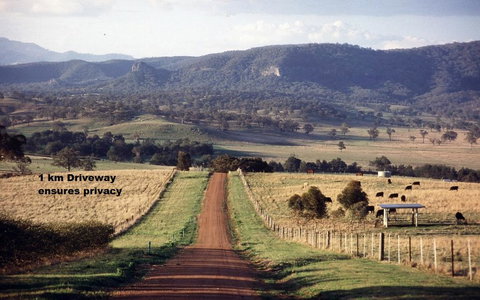 LeCamah Hill - Maitland Accommodation 2