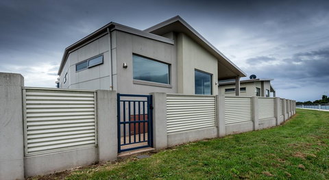 Leven River Retreat - Maitland Accommodation 2