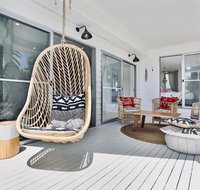 Lighthouse Lounge - Maitland Accommodation