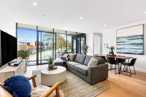 Luxe 101 @ Martha Cove Waterfront Luxury On The Marina, Walk To Beach - Maitland Accommodation 2