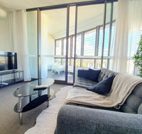 Luxury Level 2-bed 2-bath City View Apt in Olympic Park - Maitland Accommodation