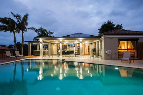 Luxury Waterfront Home - Maitland Accommodation 0