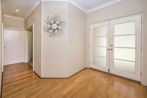 Macs Manor - Maitland Accommodation 2