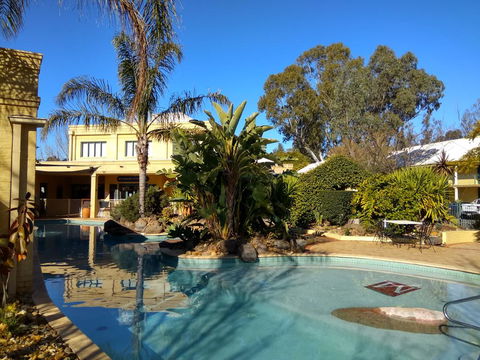 Madison Spa Motel - Adults Only - Maitland Accommodation 0