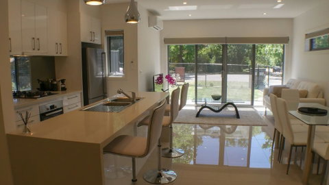 Maison Executive - Maitland Accommodation 1