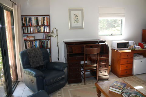 Mandalay House - Maitland Accommodation 0