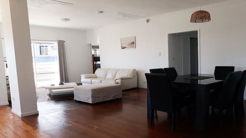 Maple Villa - Maitland Accommodation 2