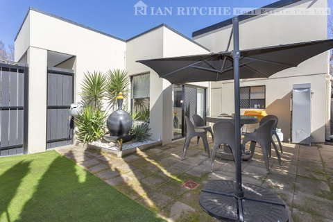 Marilyns Place: Private + Spacious + Central - Maitland Accommodation 1
