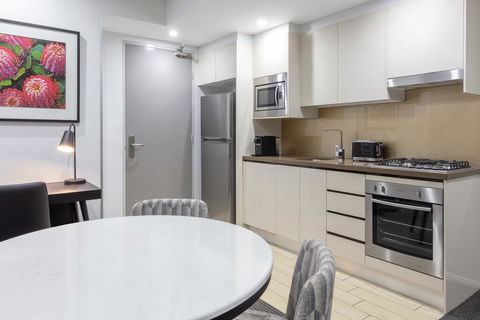 Meriton Suites North Ryde - Maitland Accommodation 1