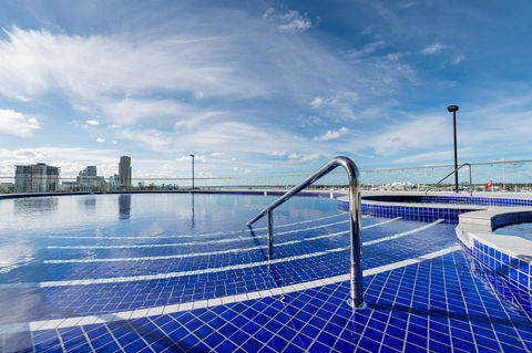 Meriton Suites Southport - Maitland Accommodation 2