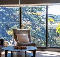 Midnight Apartments Accommodate Canberra - Maitland Accommodation