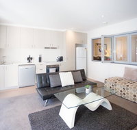 Modern Executive Apartment  Braddon 1BR Wine Wifi Secure Parking Canberra - Maitland Accommodation