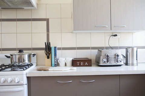 Spencer Cottage - Maitland Accommodation 6