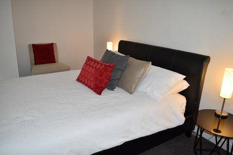 Central Executive Townhouse - Maitland Accommodation 3